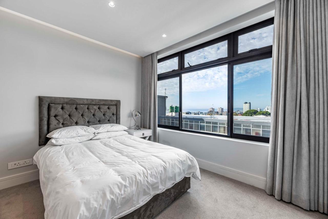 Strand Beach, Magnificent Apartment... Sea Point Cape Town Bagian luar foto
